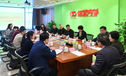 市科協科技服務中心走進課堂內外，深化重慶科技服務合作交流